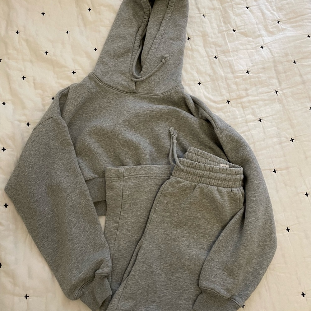 TNA Heather Gray Sweatpants Joggers with Elastic Waistband